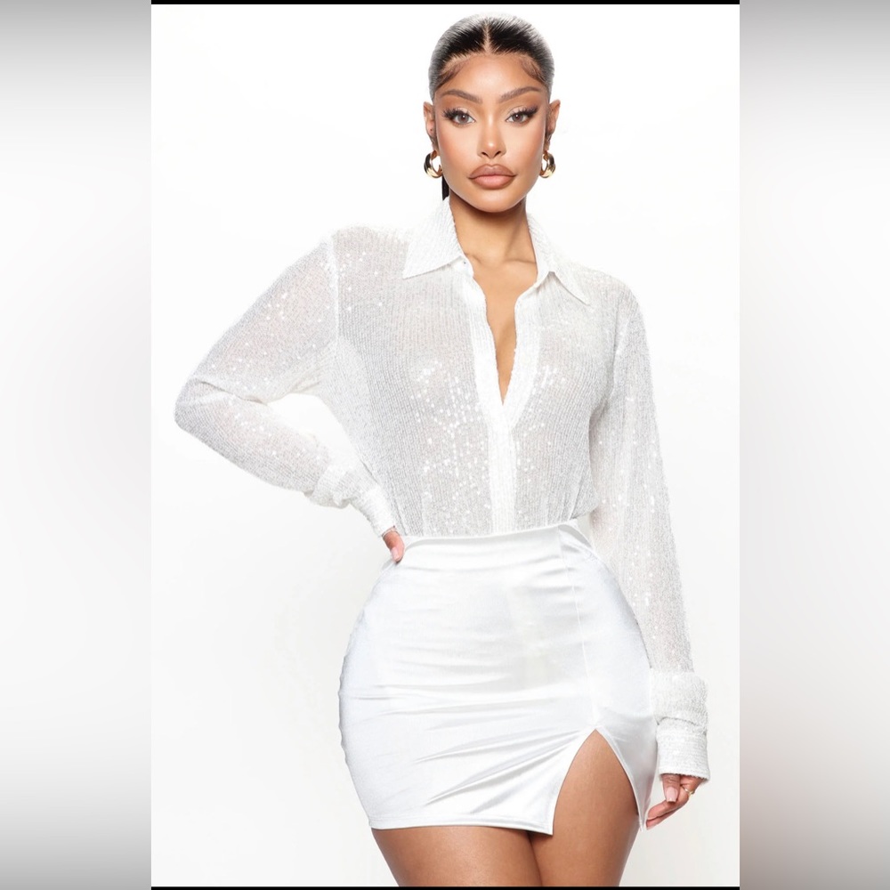 ✨NWT✨Fiercely Fab Sequin Button Shirt
